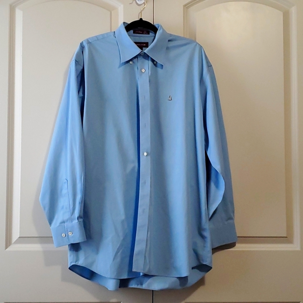 Nordstrom Men's Dress Shirt button down
